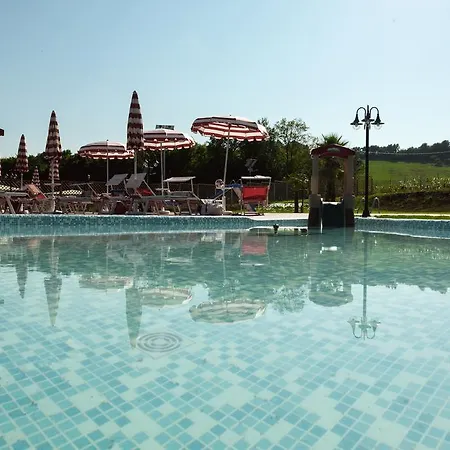 Chigio Country House Village