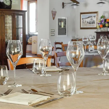Gospodarstwo agroturystyczne Chigio Country House Village La Torraccia